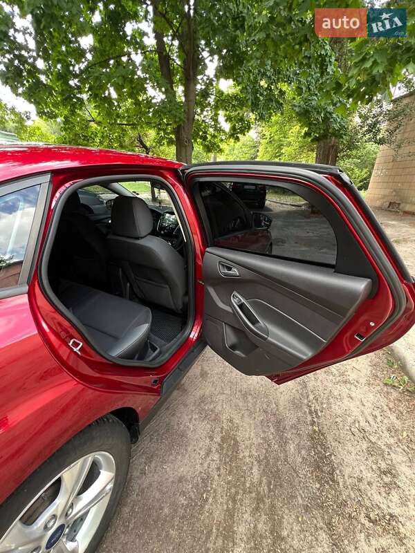 Седан Ford Focus 2013 в Черкасах