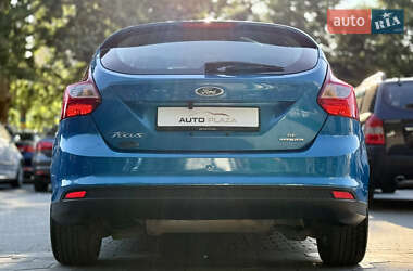 Хэтчбек Ford Focus 2014 в 