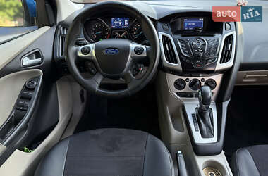 Хэтчбек Ford Focus 2014 в 