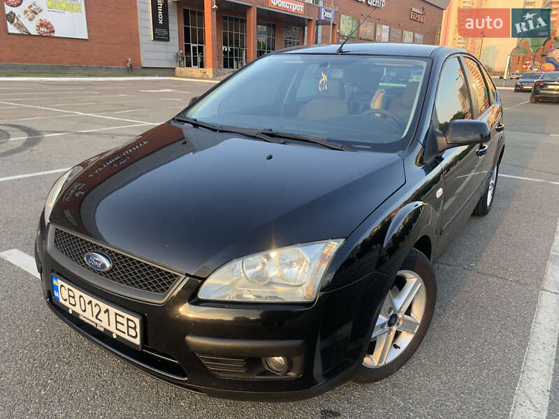 Хэтчбек Ford Focus 2006 в 