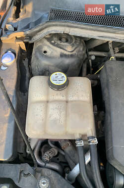 Хэтчбек Ford Focus 2006 в 
