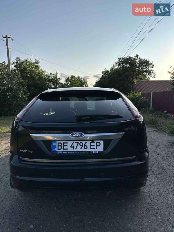 Хетчбек Ford Focus 2011 в Новому Бузі