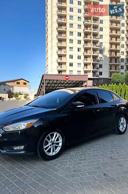 Седан Ford Focus 2015 в 