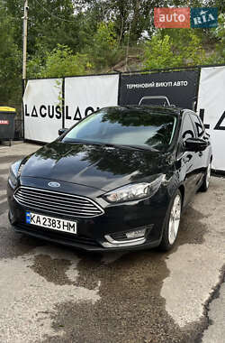 Хэтчбек Ford Focus 2015 в 