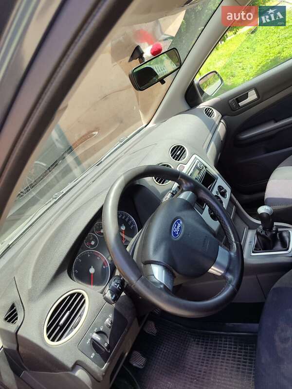 Универсал Ford Focus 2007 в Глыбокой