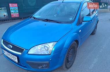Хэтчбек Ford Focus 2004 в 