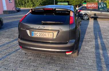 Хэтчбек Ford Focus 2006 в 