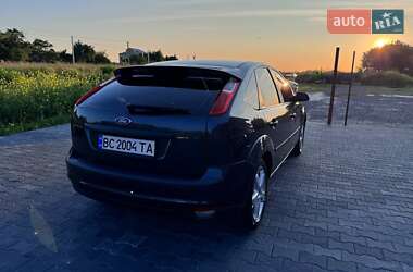 Хэтчбек Ford Focus 2006 в 