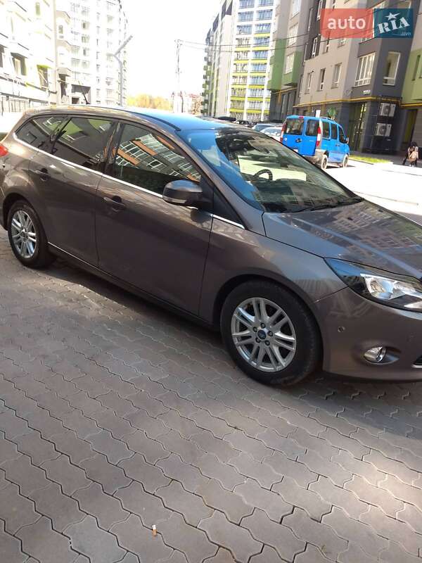 Универсал Ford Focus 2013 в Ивано-Франковске