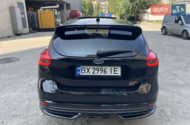 Хетчбек Ford Focus 2016 в 
