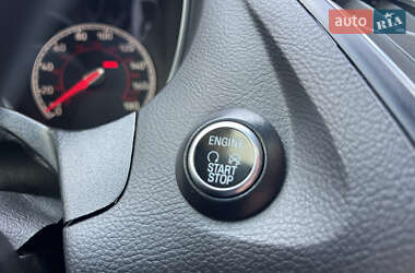 Хетчбек Ford Focus 2016 в 