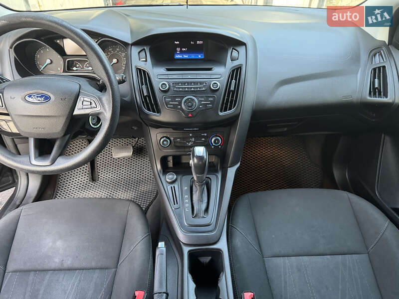 Хэтчбек Ford Focus 2015 в Львове