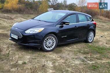 Хетчбек Ford Focus 2013 в 