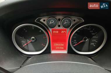 Универсал Ford Focus 2010 в 