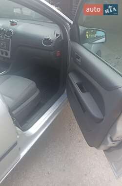 Седан Ford Focus 2006 в 