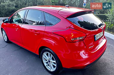 Хэтчбек Ford Focus 2016 в 
