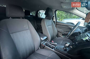 Хэтчбек Ford Focus 2016 в 