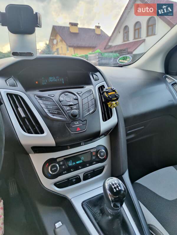 Хэтчбек Ford Focus 2013 в Львове