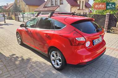 Хэтчбек Ford Focus 2013 в 