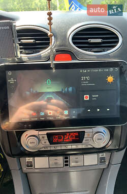 Хэтчбек Ford Focus 2008 в 