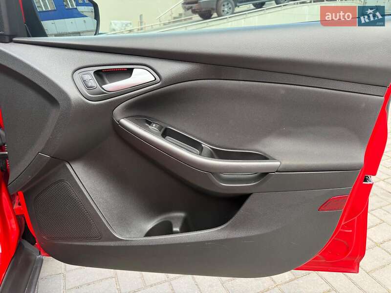 Хетчбек Ford Focus 2016 в Одесі