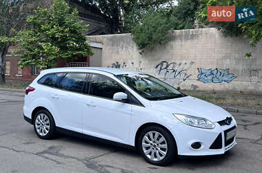 Универсал Ford Focus 2014 в 