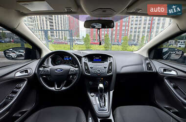 Седан Ford Focus 2016 в 