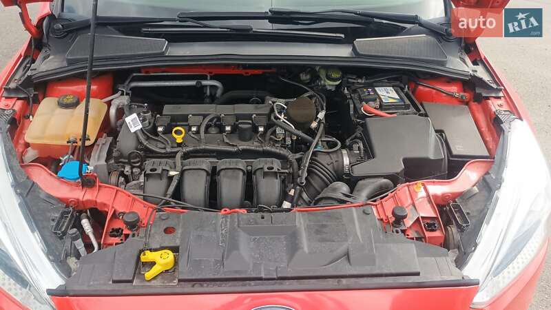 Седан Ford Focus 2015 в Киеве фото 11 Седан Ford Focus 2015 в Киеве