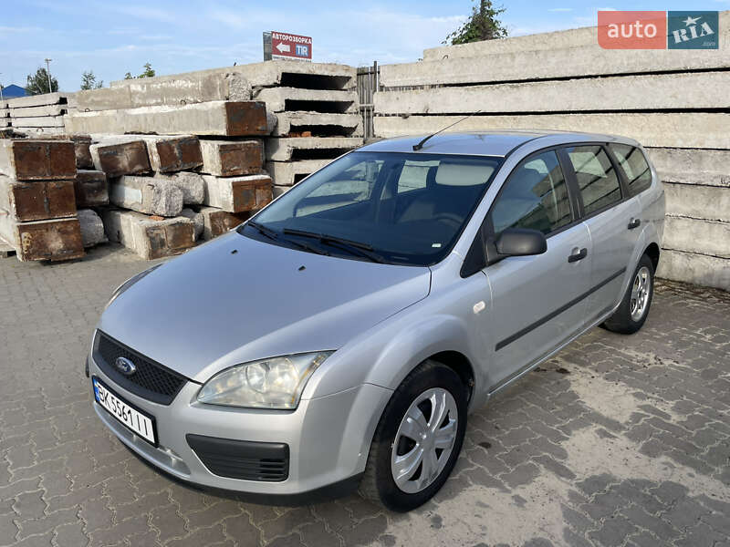 Универсал Ford Focus 2005 в Сарнах