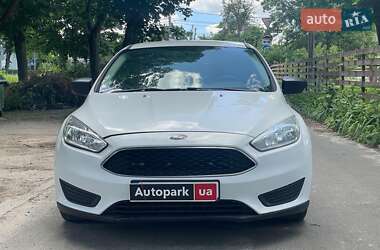 Седан Ford Focus 2016 в 
