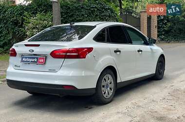 Седан Ford Focus 2016 в 