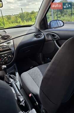Универсал Ford Focus 2002 в 