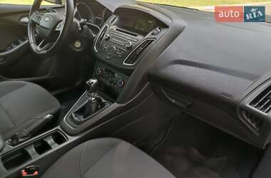 Хэтчбек Ford Focus 2018 в 