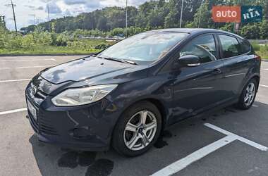 Хэтчбек Ford Focus 2013 в 