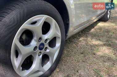 Универсал Ford Focus 2010 в 