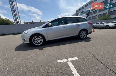 Универсал Ford Focus 2012 в 