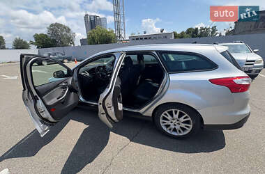 Универсал Ford Focus 2012 в 
