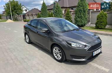 Седан Ford Focus 2015 в 