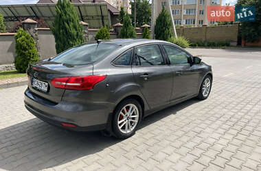Седан Ford Focus 2015 в 