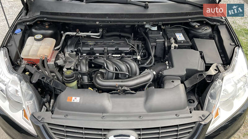 Хэтчбек Ford Focus 2010 в Каменском