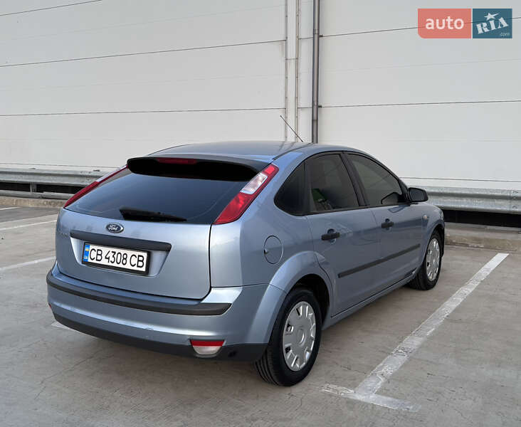 Хэтчбек Ford Focus 2005 в Киеве