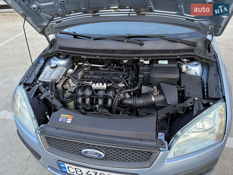 Хэтчбек Ford Focus 2005 в Киеве