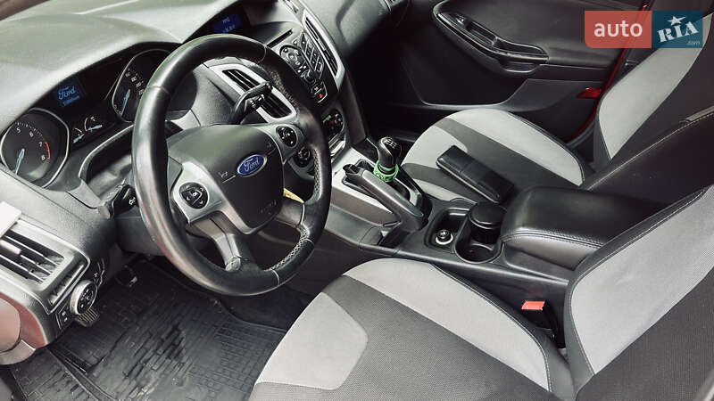 Хэтчбек Ford Focus 2012 в Львове