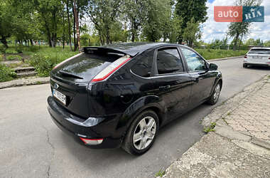 Хэтчбек Ford Focus 2009 в 