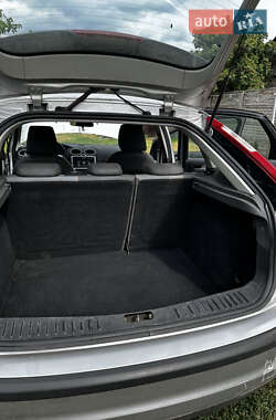 Хэтчбек Ford Focus 2006 в 