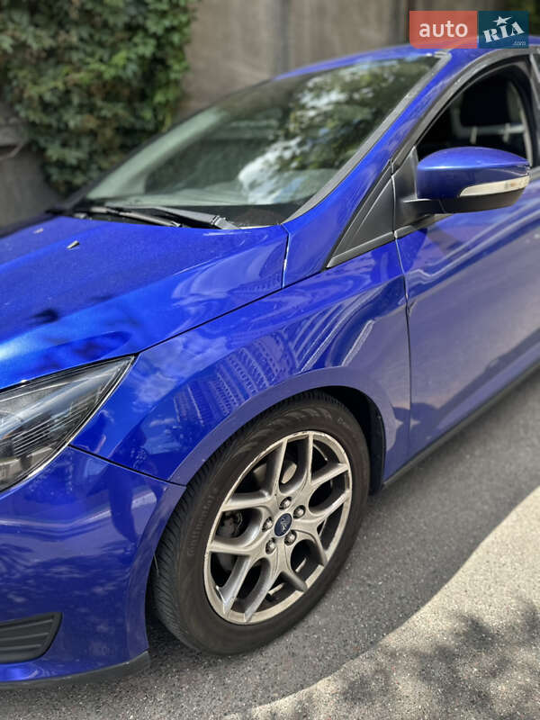 Седан Ford Focus 2015 в Киеве