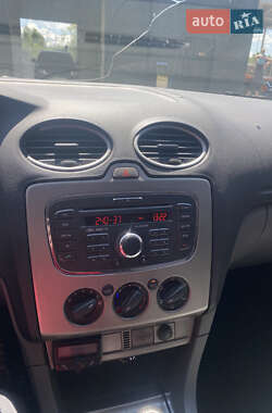 Универсал Ford Focus 2010 в 