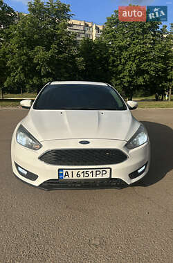 Хэтчбек Ford Focus 2016 в 