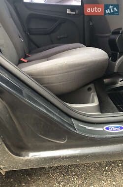 Седан Ford Focus 2006 в Бурштыне