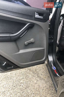 Седан Ford Focus 2006 в Бурштыне